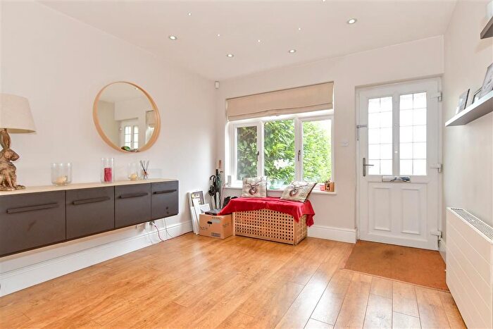 4 Bedroom Semi-Detached House For Sale In Sedge Green, Roydon, Essex, CM19