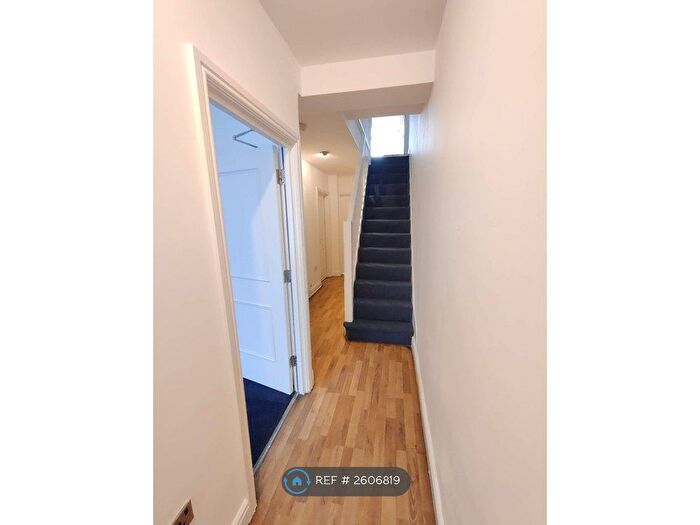4 Bedroom Terraced House To Rent In Farnborough Avenue, London, E17