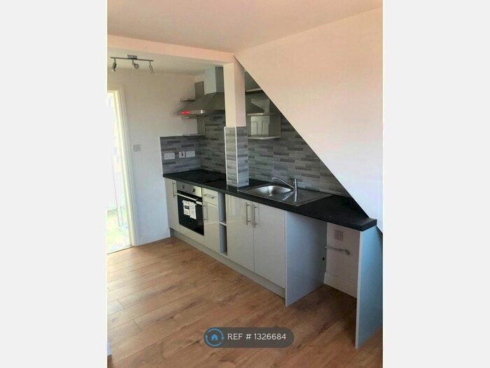 1 Bedroom Flat To Rent In Keightley Road, Leicester LE3