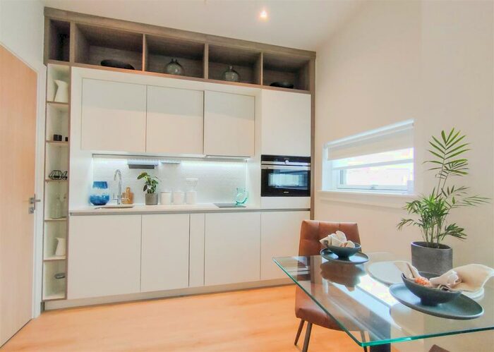 Studio To Rent In Ewing House, Brentwood, CM14