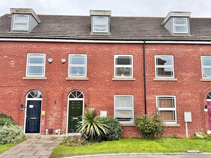 3 Bedroom Terraced House For Sale In Pasture Lane, Scartho Park, Grimsby, DN33