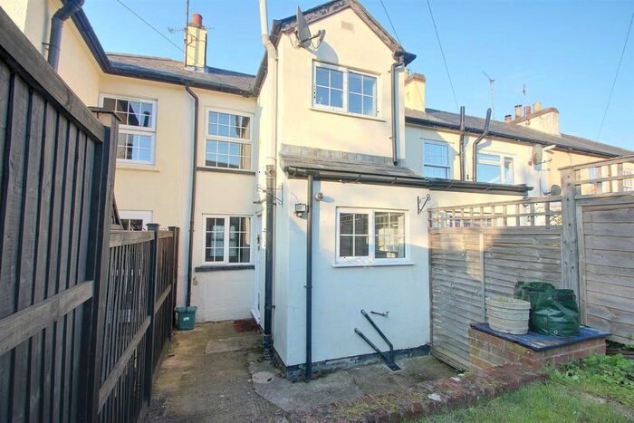 2 Bedroom Cottage To Rent In Vicarage Road, Pitstone, Leighton Buzzard, LU7