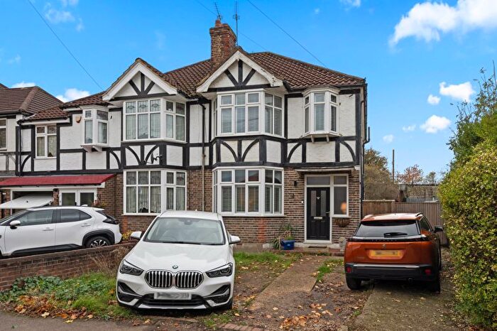 3 Bedroom Semi Detached House For Sale In Stoneleigh Avenue, Worcester Park, KT4