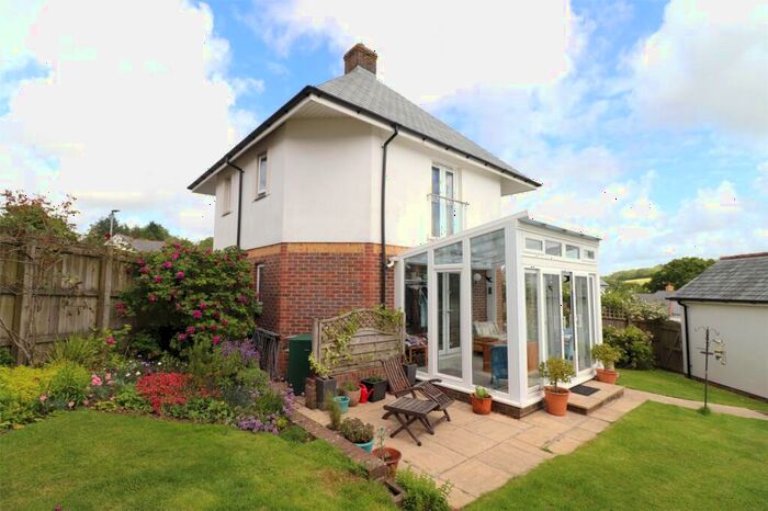 2 Bedroom Detached House For Sale In Holsworthy, Devon, EX22