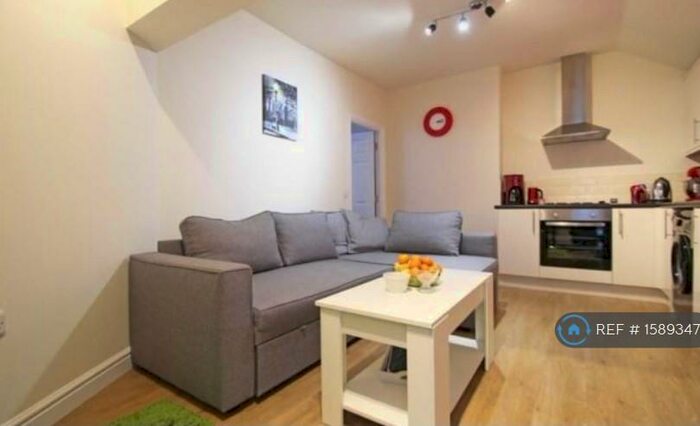 1 Bedroom Flat To Rent In Rainbow St, Leominster, HR6