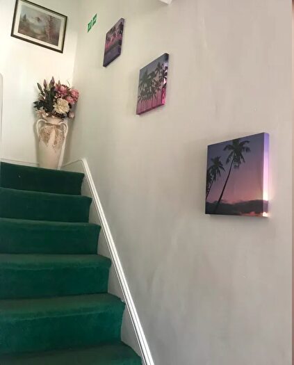 5 Bedroom Terraced House To Rent In Westbury Street, Swansea, SA1