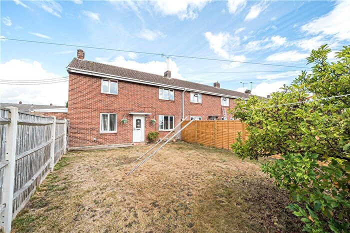 3 Bedroom End Of Terrace House For Sale In Woodley Close, Romsey, Hampshire, SO51