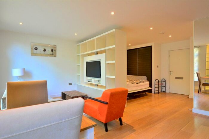 Apartment To Rent In Falconwood Court, Montpelier Vale, Blackheath, London, SE3