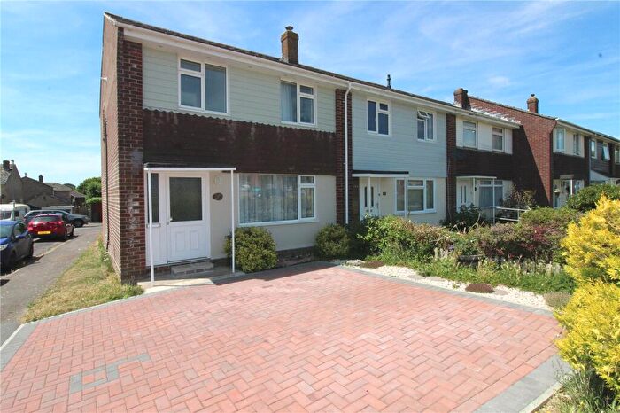 3 Bedroom End Of Terrace House For Sale In Hoylecroft Close, Fareham, Hampshire, PO15