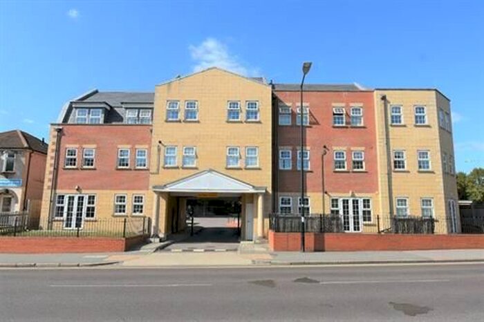 1 Bedroom Flat To Rent In Billet Lane, Hornchurch, RM11