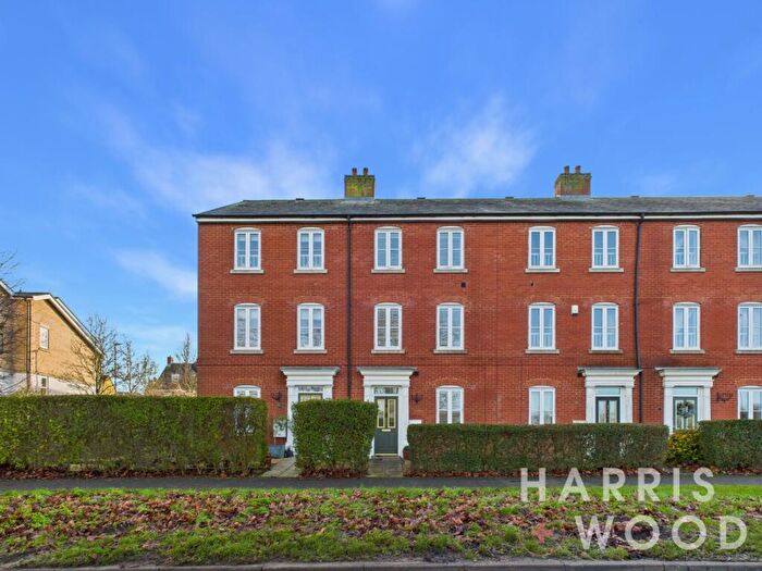 3 Bedroom Terraced House For Sale In Circular Road South, Colchester, Essex, CO2