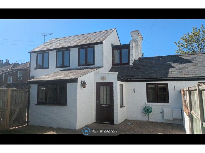 2 Bedroom Semi-Detached House To Rent In Beacon Road, Broadstairs, CT10