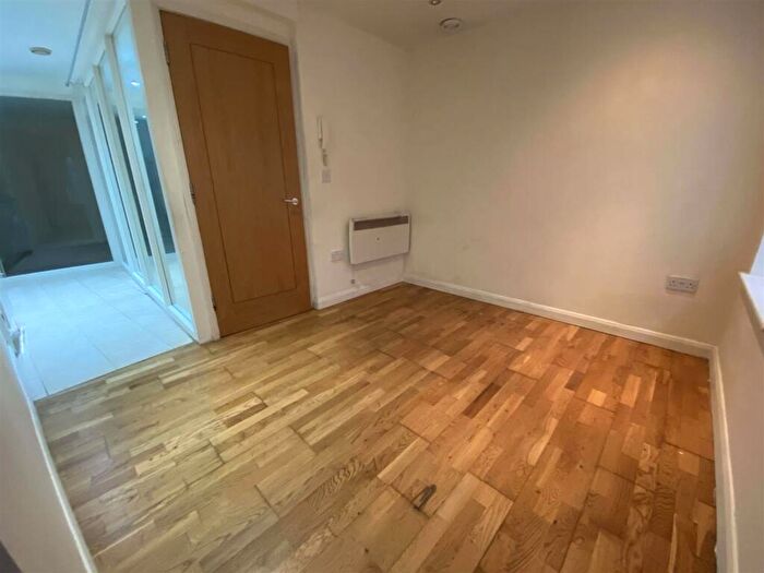 1 Bedroom Flat To Rent In Frogmore Street, Bristol, BS1