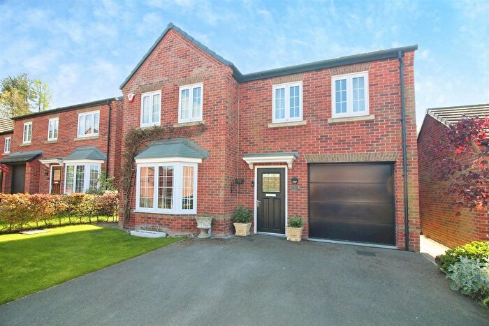 4 Bedroom Detached House For Sale In Sunningdale Place, Rothwell, Leeds, LS26