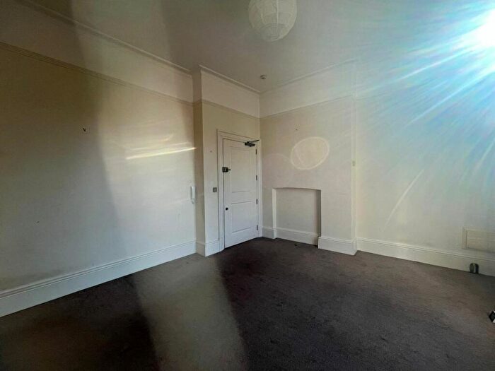 1 Bedroom Flat To Rent In City Centre, Burgate, Canterbury, CT1