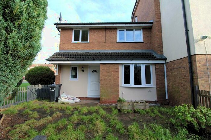 2 Bedroom End Of Terrace House To Rent In Foxdale Drive, Brierley Hill, DY5