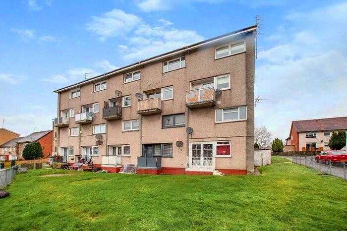 3 Bedroom Apartment To Rent In Rutherglen, Glasgow, G73