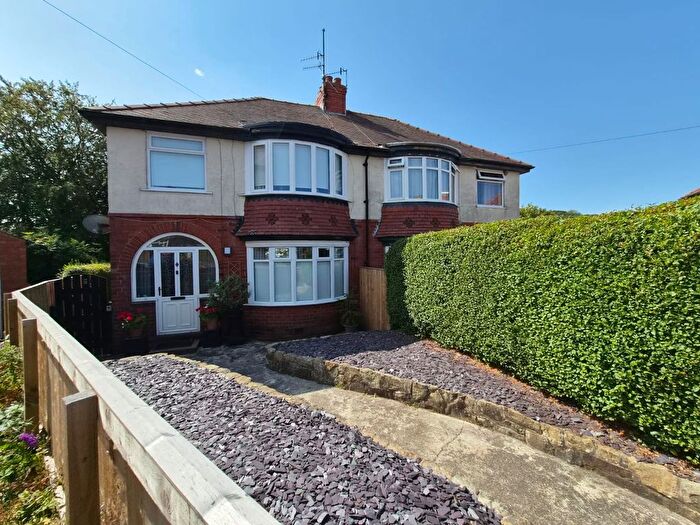 3 Bedroom Semi Detached House For Sale In Mount Park Avenue, Scarborough, YO12