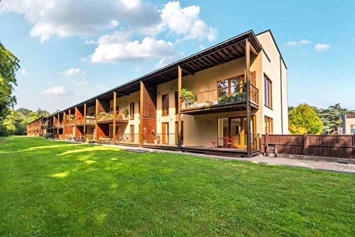 2 Bedroom Apartment For Sale In Cliveden Gages, Taplow, Buckinghamshire, SL6