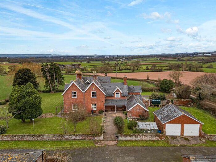 5 Bedroom Detached House For Sale In Clyst Honiton, Exeter, EX5