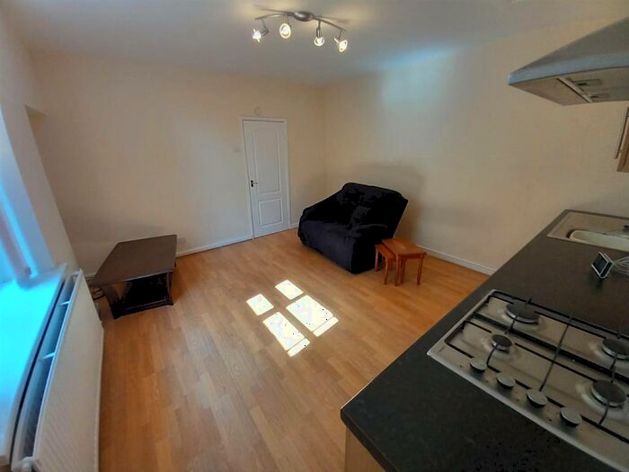 1 Bedroom Flat To Rent In Margaret Street, Abercynon, Mountain Ash, CF45