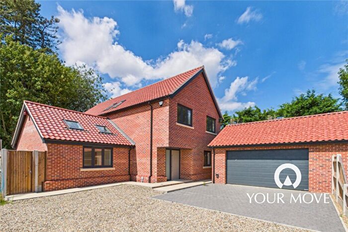 4 Bedroom Detached House For Sale In Yarmouth Road, Ormesby, Great Yarmouth, Norfolk, NR29