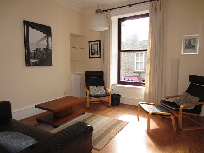 2 Bedroom Flat To Rent In C Thistle Street, Aberdeen, AB10