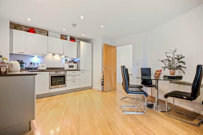 2 Bedroom Flat To Rent In Mybase, Borough, SE1