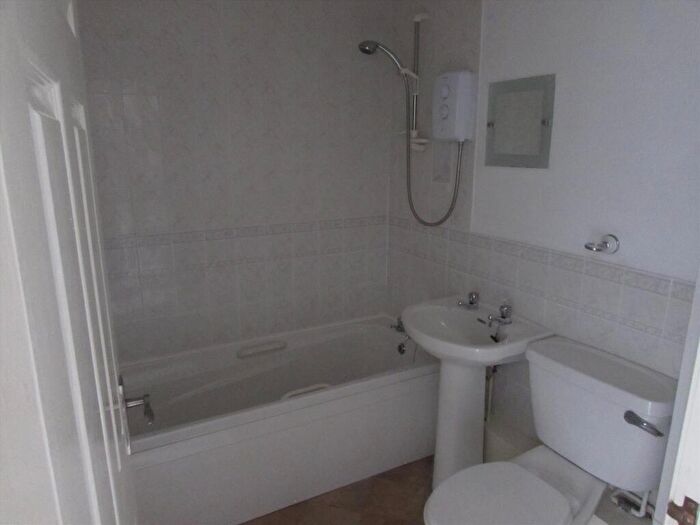 1 Bedroom Flat To Rent In Station Road, Lancaster, LA1