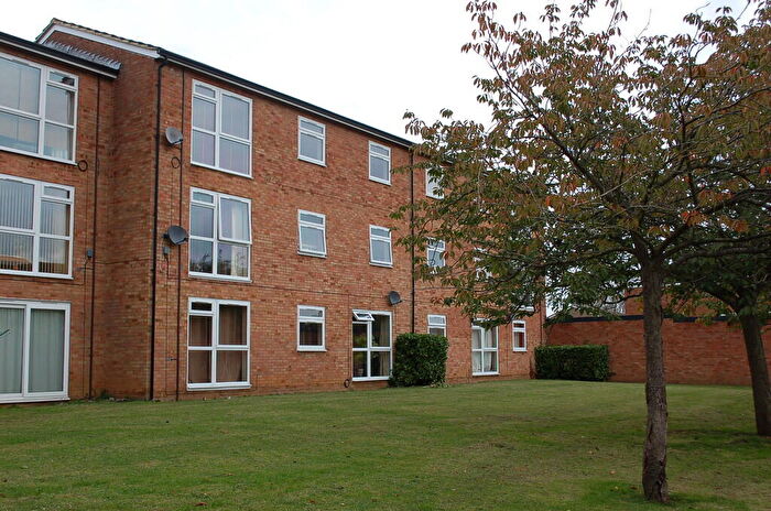 2 Bedroom Apartment To Rent In Claycroft, Welwyn Garden City., AL7
