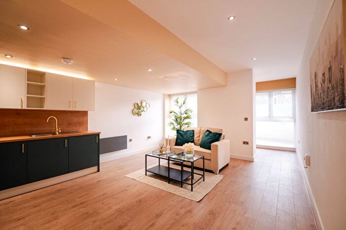 1 Bedroom Flat To Rent In Flat, Crompton Street, Bury, BL9