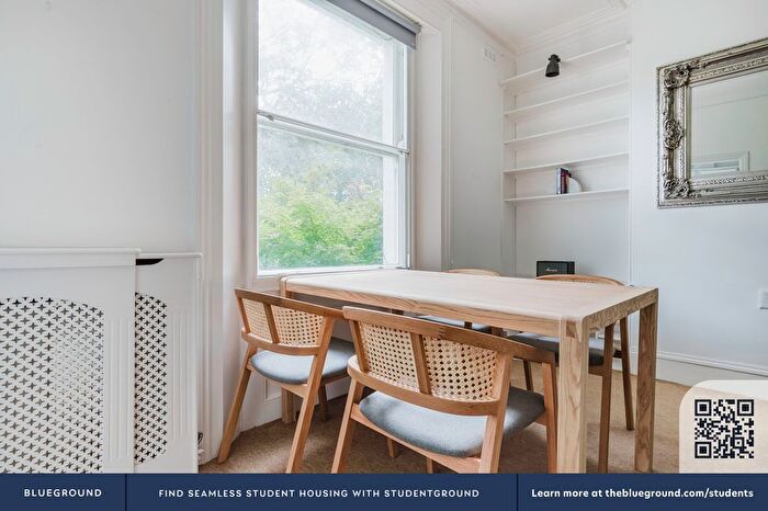 2 Bedroom Flat To Rent In Camden Town, London, NW1
