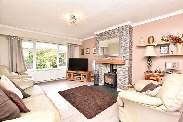 3 Bedroom Semi-Detached Bungalow For Sale In Fairway, Milnrow, Rochdale, Greater Manchester, OL16