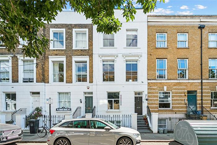 3 Bedroom Flat For Sale In Shakspeare Walk, London, N16