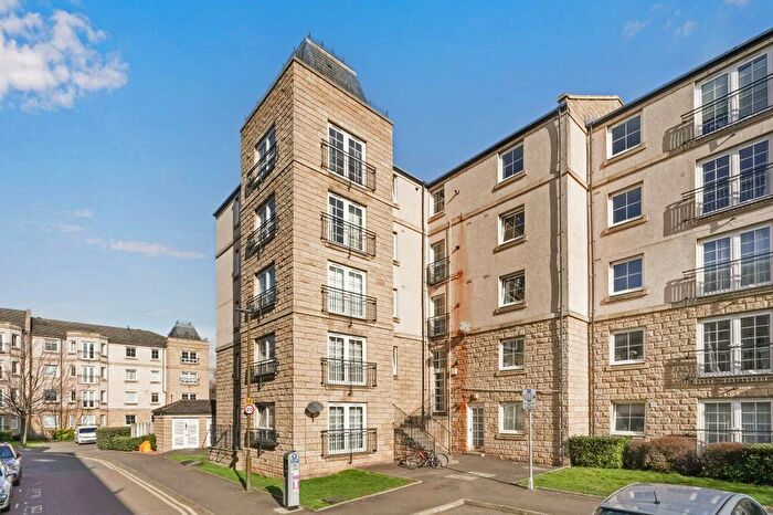 2 Bedroom Flat For Sale In / Stead's Place, Leith, Edinburgh, EH6