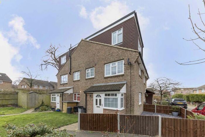 2 Bedroom Terraced House To Rent In St. Edmund's Close, London, SW17