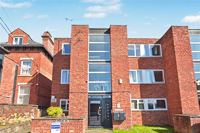 1 Bedroom Apartment For Sale In Mountfields, Clarendon Road, Leeds, West Yorkshire, LS2