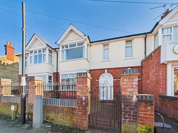 3 Bedroom Terraced House To Rent In School Road, Tilehurst, RG31
