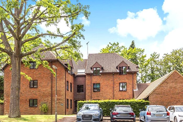 2 Bedroom Apartment For Sale In Westdene, Summerhouse Road, Godalming, GU7