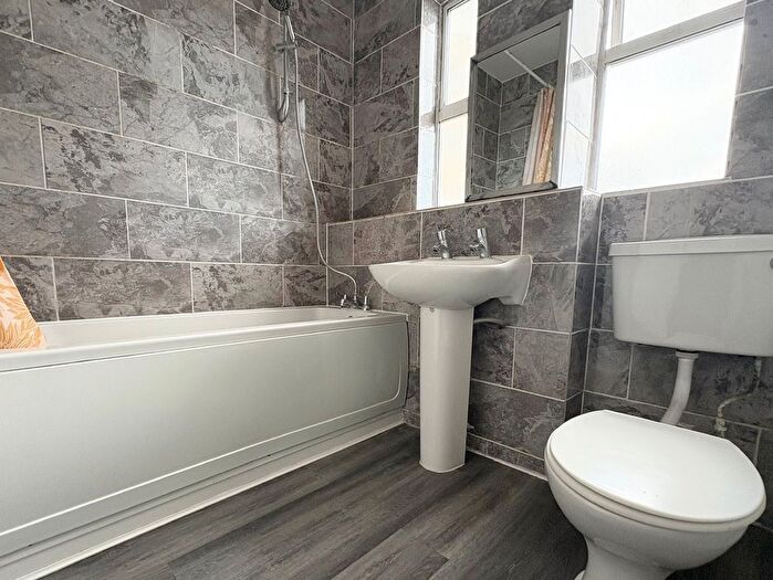 3 Bedroom Property To Rent In Queens Road, Bristol, BS8