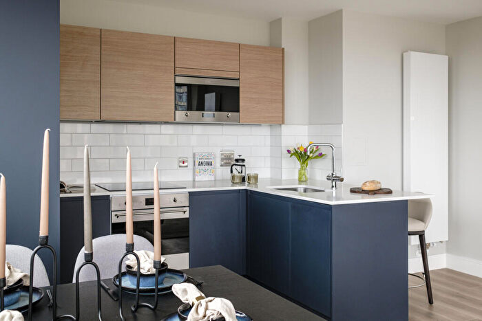 1 Bedroom Apartment For Sale In Grinstead Road, Deptford, SE8