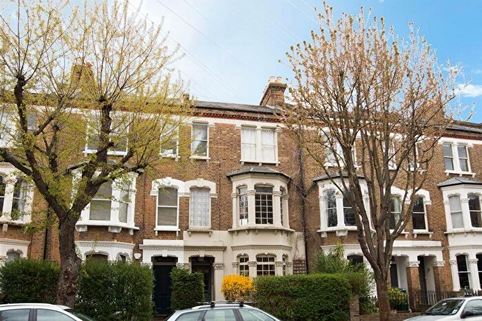 3 Bedroom Flat To Rent In St Johns Villas, Holloway / Archway, N19