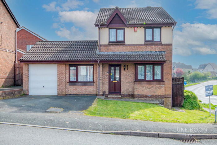 4 Bedroom Detached House For Sale In West Park Drive, Plympton, PL7