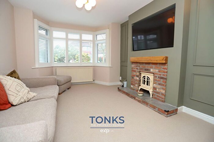3 Bedroom Detached House For Sale In Hiplands Road, Halesowen, B62