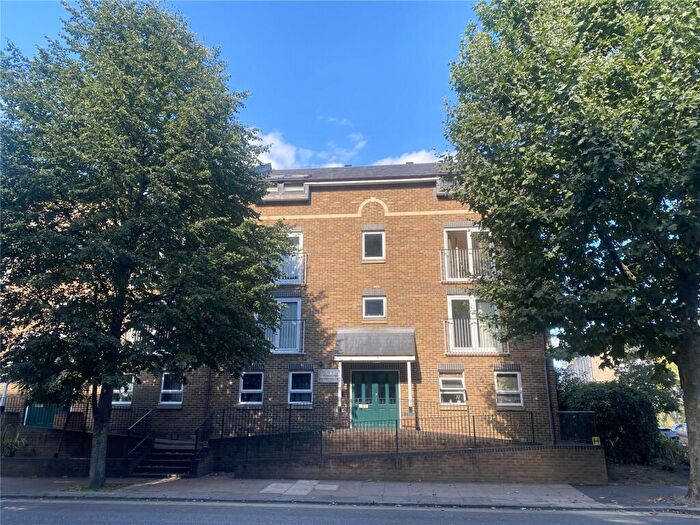2 Bedroom Flat To Rent In Manchester Road, London, E14