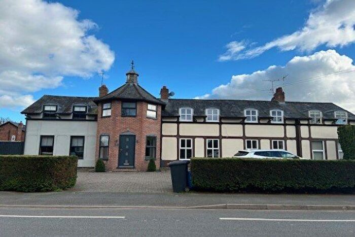 2 Bedroom Flat To Rent In Chester Road Roselands Court, Wrecsam, LL12