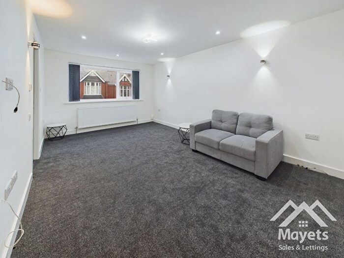 2 Bedroom Flat To Rent In East Park Road, Blackburn, BB1