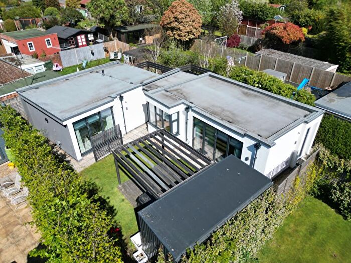 2 Bedroom Bungalow For Sale In Addlestone, Surrey, KT15