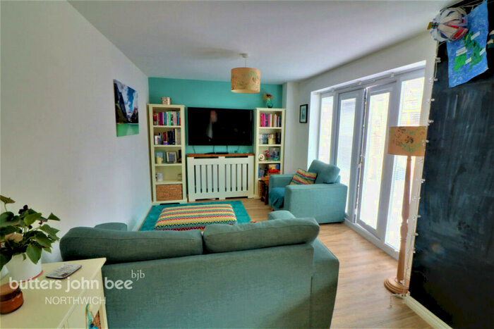 5 Bedroom Detached House For Sale In Kensington Crescent, Northwich, CW8
