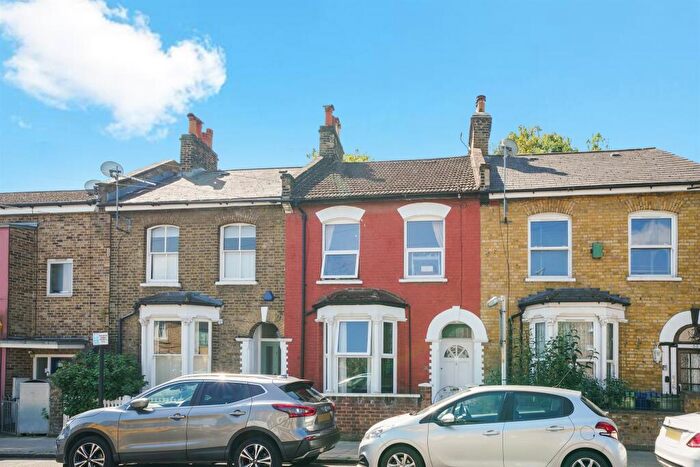 4 Bedroom Terraced House For Sale In Brayards Road, London, SE15